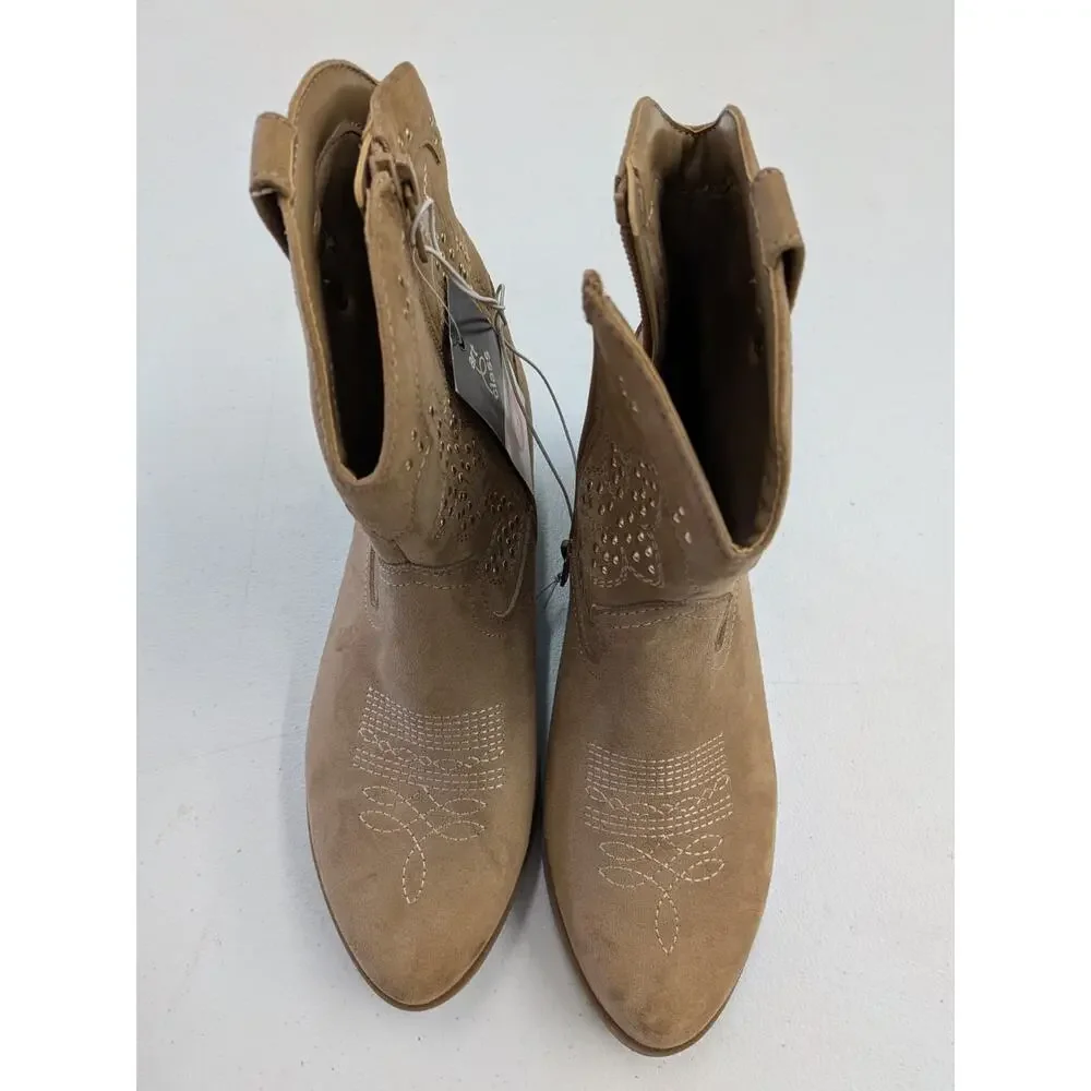 Class Club Girls Western Ankle Boots Tan Faux Suede Studded Booties Size 5
